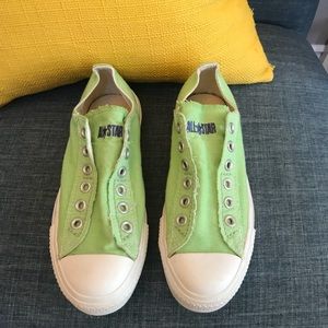 Slip on Converse